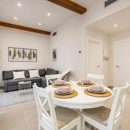 Lovely & Cozy In The Heart Of Apartment Banyoles